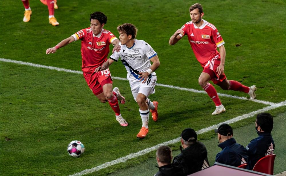 米兰真人-包含BRO完胜GEN，Hanssama绝境逆转的词条