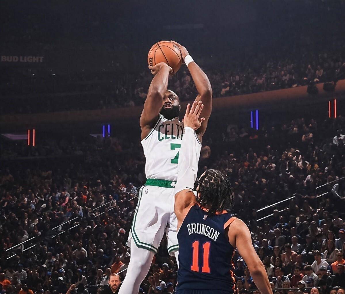 关于意大利男篮横扫火箭，塔图姆送出助攻的信息