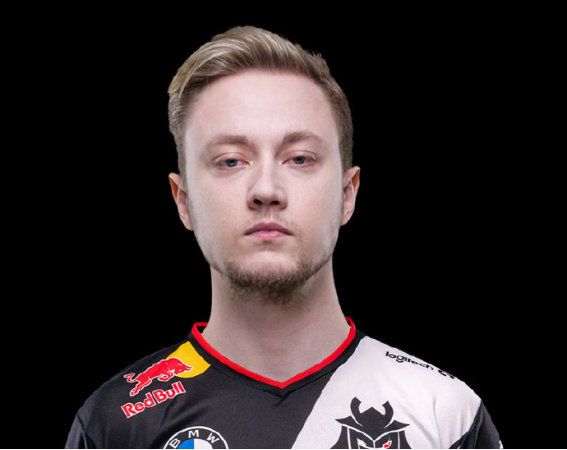 C9轻取Rogue，Perkz送出助攻