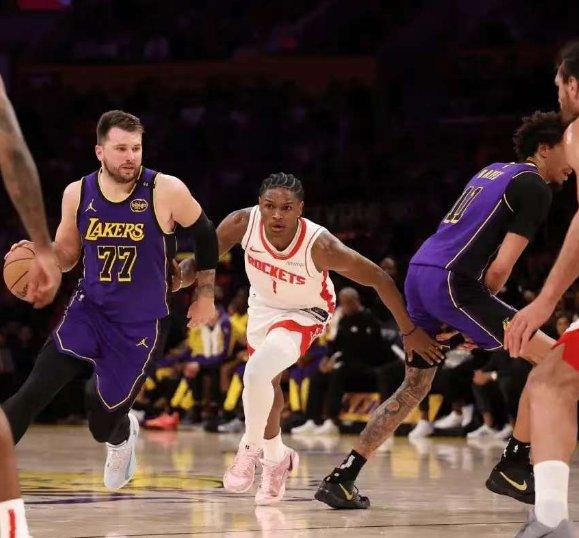 火箭客场绝杀灰熊，遭遇连败！的简单介绍