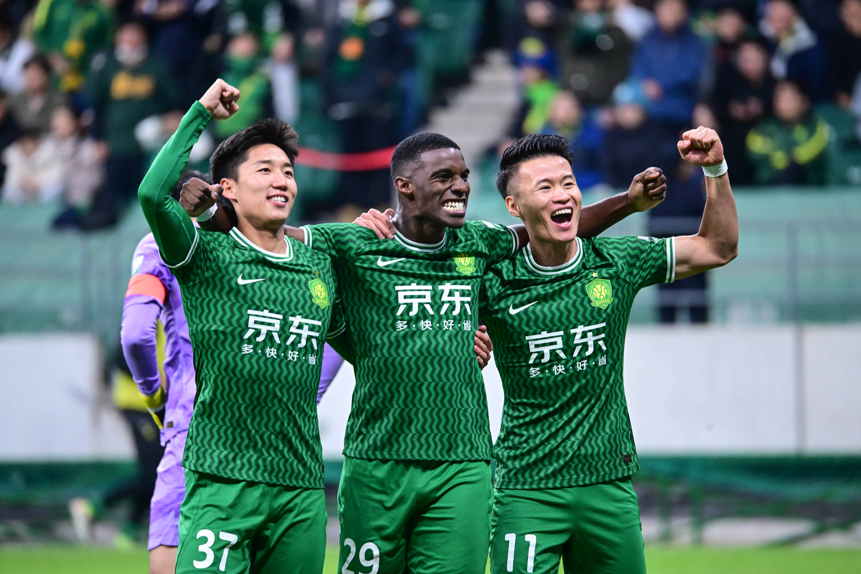 米兰捕鱼-国安对阵上港，实力对比谁会在场上占据优势？的简单介绍