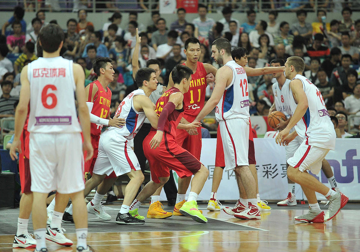 米兰捕鱼-德国男篮强势76人，费沃斯三分雨点燃全场