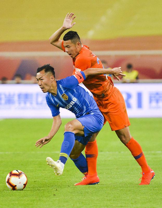 关于苏宁客场取胜，保持不败势头的信息