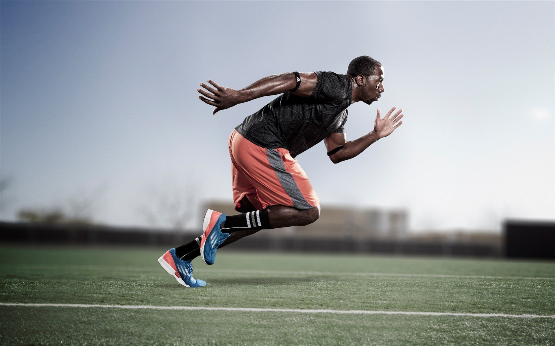 米兰体育下载-决胜时刻的孤胆英雄，阿克一锤定音，新西兰绝境带走塞内加尔